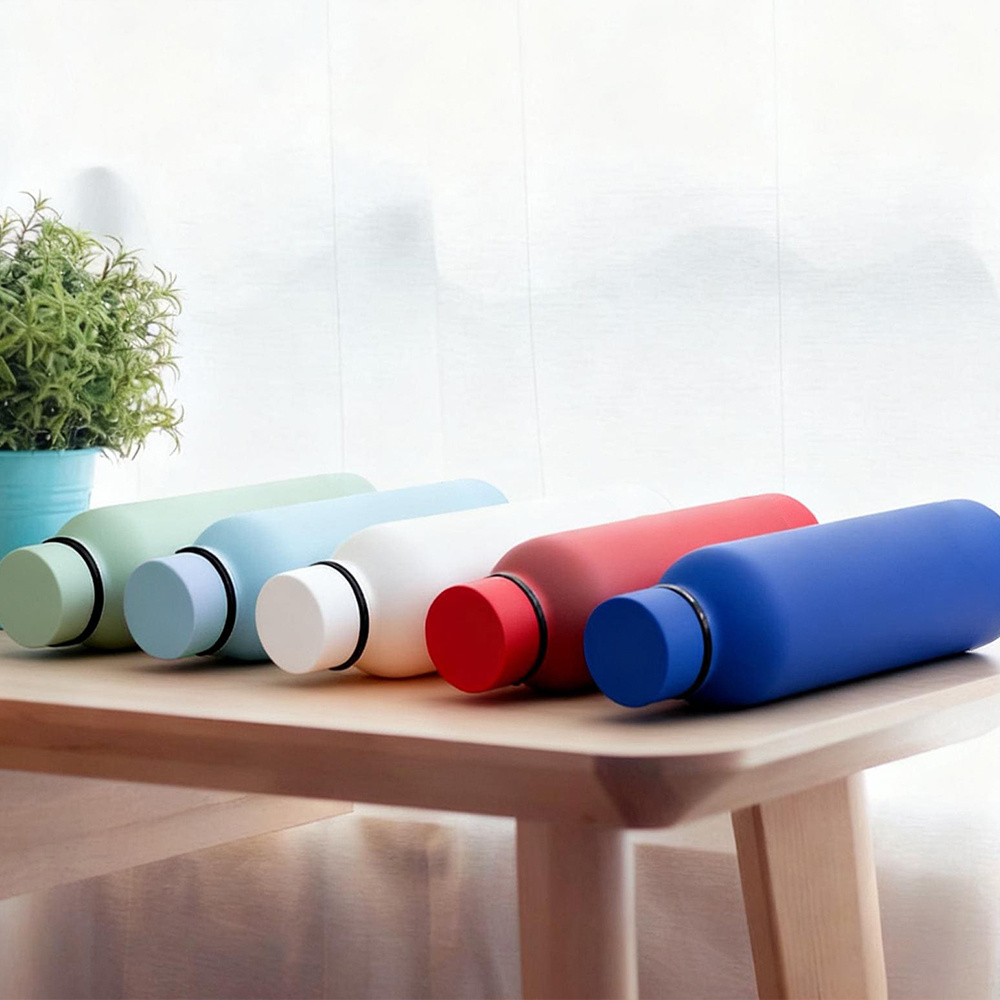 Personalisierbare Thermoskanne – Sports Equipment And Names Bewertung und Preis