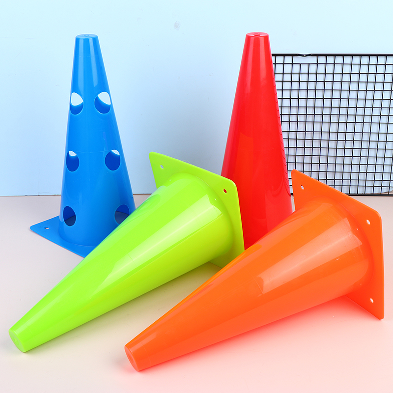 【5 Stück 32 cm große, perforie – Football Training Cone Bewertung und Preis