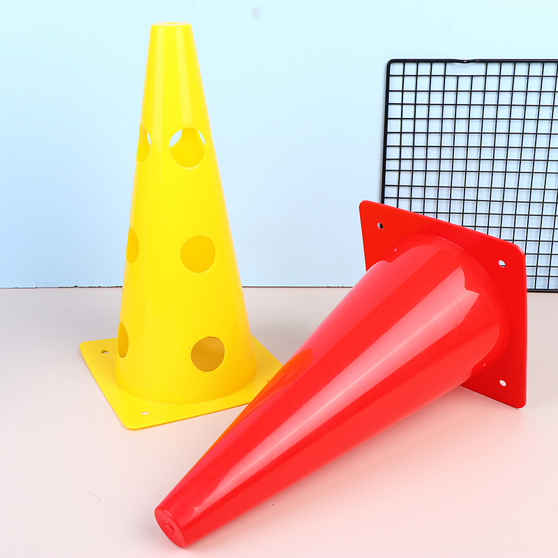 【5 Stück 32 cm große, perforie – Football Training Cone Bewertung und Preis
